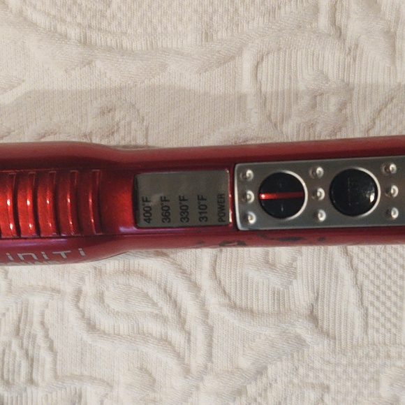 Curling iron - Picture 2 of 3